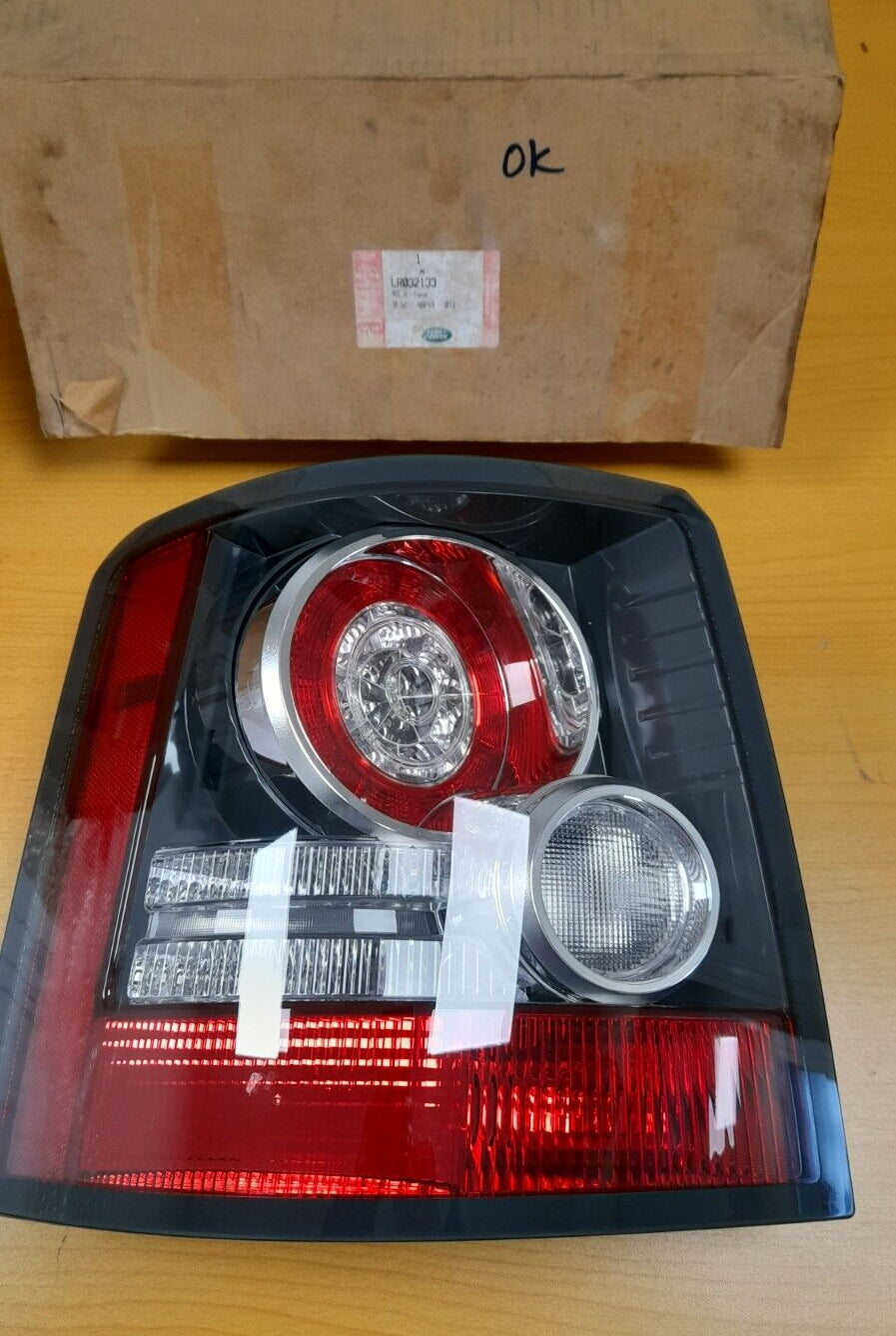 GENUINE RANGE ROVER SPORT L320 LEFT HAND REAR TAIL LIGHT LAMP LR032133