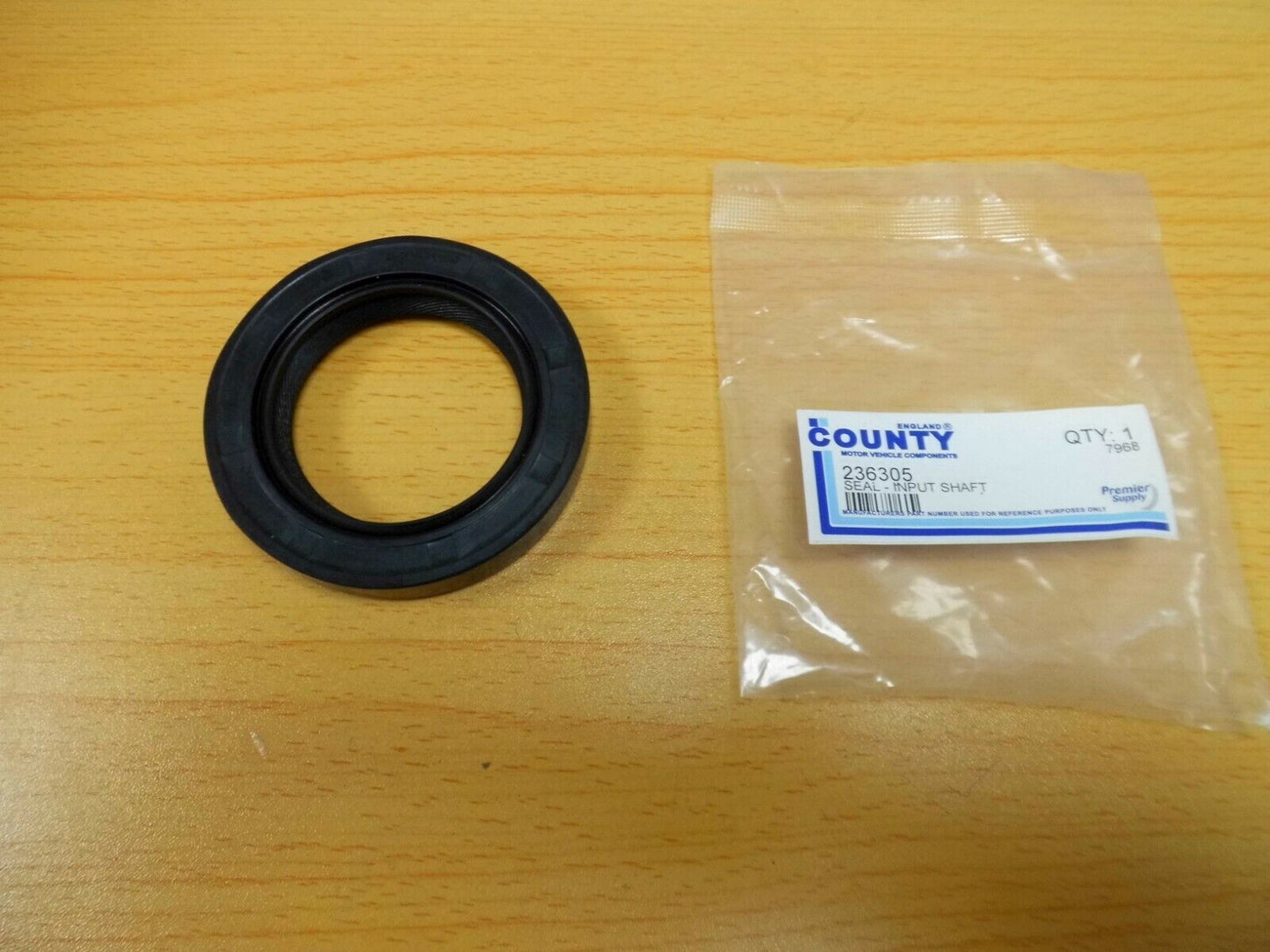 LAND ROVER SERIES 1,2,2A,3 GEARBOX REAR MAINSHAFT OIL SEAL 236305
