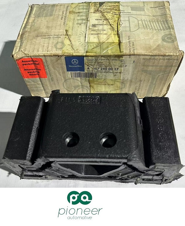 MERCEDES A3072400017 RUBBER MOUNTING
