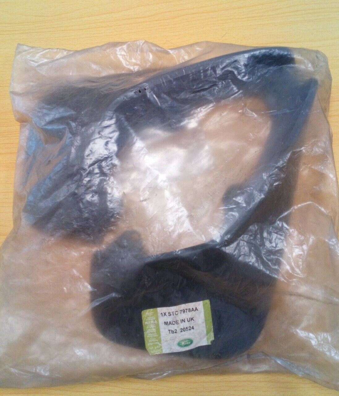 GENUINE LAND ROVER FREELANDER 1 FRONT MUDFLAP / GUARD KIT STC7978AA GREY